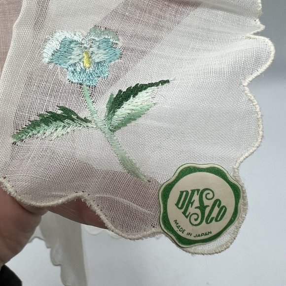Vintage Desco Handkerchief Hankie Embroidered Floral Sticker Read - Picture 6 of 6